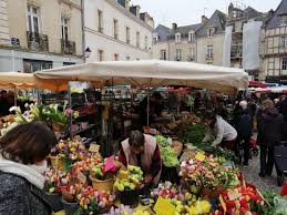 Votre plus beau marché est un concours, rubrique du journal de 13 heures de tf1, qui est organisé chaque année depuis 2018. Tele Vannes Au Concours Du Plus Beau Marche De France Les Votes Possibles Jusqu Au 19 Mars Actu Morbihan