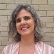 Lara Botelho • Terapeuta • Perfil do Guia da Alma