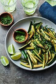 1001 Idees Que Faire Avec Des Courgettes Cet Ete Courgette Batonnets De Courgette Plat Legume