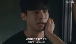 I think I have a problem... 😅 I watched it at least 10 times. I can't help  but see Riu as a Victim.🥹 Here, there is clearly a poorly treated wound...  I