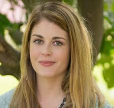 Kelli Dickerson's Instagram, Twitter & Facebook