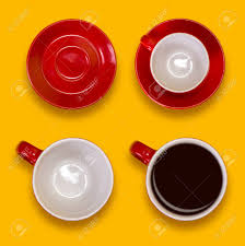 Uno los rojos y otros los negros y tendremos que encajar las canicas en los vasos del color de nuestro equipo. Juego De Vasos Rojos Vacios Y Llenos Y Platillos Juego De Cafe Sobre Un Fondo Amarillo Fotos Retratos Imagenes Y Fotografia De Archivo Libres De Derecho Image 97011295