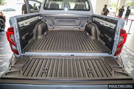 Features for comfort & convenience include air conditioner, automatic air conditioner, adjustable seats, power steering. Nissan Navara Pro 4x Was Launched In Malaysia Vietnamese Players Await Alexwa Com