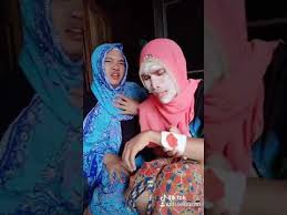 Barabai merupakan ibukota dari kabupaten hulu sungai tengah, yang merupakan salah satu kabupaten di kalimantan selatan. Perih Balucuan Tik Tok Lucu Asli Orang Banua Barabai Hulu Sungai Tengah Barabai Bungas Kota Apam Youtube