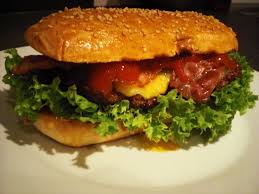 Grill Rezept Fur Long Chili Cheese Bacon Burger Schinkenspeck Chili Grillen Rezepte