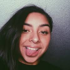 Daisy Becerra (daisybecerra02)