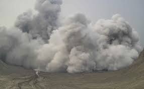 Bulkang taal) is a large caldera filled by taal lake in the philippines. Philippines Evacuates Thousands After Taal Volcano Eruption Daily Sabah