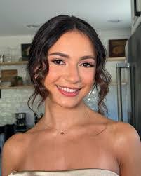 Megan Grossman's Instagram, Twitter & Facebook