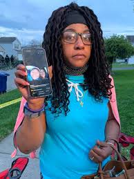 However, one woman say she be ma'khia bryant aunty tok say her niece bin dey try defend herself afta dem bin attack am. Gn B5pkrtnnvym