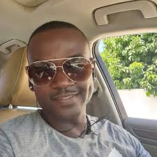 That was some clever marketing. Using an influencer to peddle refurbished  equipment to T&T because the Prime Minister promised a laptop for every  student. I don't think she meant refurbished or used