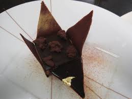 Laurent Jeannin A Dessert Inspired By His Time In Japan See The Japanese Origami Influence On The Edible Box Patisserie Le Bristol