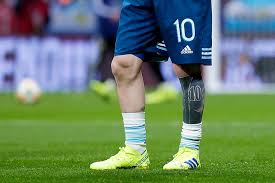 Да, взять чемпионство с «барселоной» не удалось, зато сборная — отличный шанс на. Chto Oznachayut Tatuirovki Napadayushego Barselony Messi Karta Guby Myach Korona I Iisus Chempionat