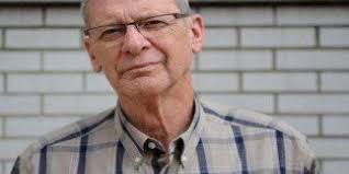 Front porch philosophy losing to fast paced society