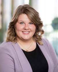 Lauren Oldham's Instagram, Twitter & Facebook