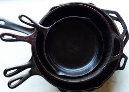 How To Clean A Cast Iron Pan Cast Iron Pan Cleaning Cast Iron Pans Seasoned Cast Iron Pan