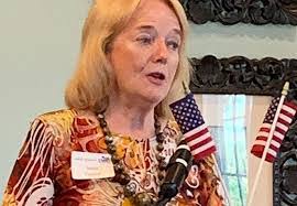 Janie Gould's Instagram, Twitter & Facebook