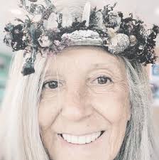 This is the incredible Angelina Jordan who, at only 11-years-old, sings  well beyond her years.