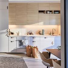 Las cocinas ikea están diseñadas para que puedas instalarlas tú mismo. 4 Ideas Para Reformar Una Cocina Con Muebles Ikea