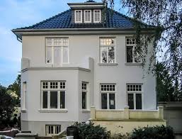 Die Fassade Nach Der Energetischen Sanierung Klassische Hauser Von Architektur Malsch Planungsburo Fur Neubau Sanierung Und Energieberatung Klassisch Homi Energetische Sanierung Jugendstilvilla Wohnarchitektur