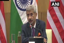 People examine a damaged israeli embassy car after an explosion in new delhi in 2012. India Assures Israel Of Full Protection To Embassy