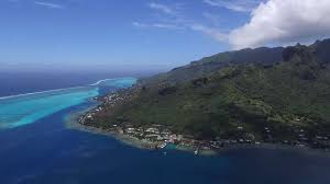 The island of tahiti was divided into three great chiefdoms, papara, pare and attahuru, the most powerful ruler of which was. Tahiti Facts Map History Britannica