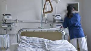 Acea zi de spitalizare, cu tot cu intervenția chirurgicală și medicația, a costat 8.000 de lei! Argumentul Lui Dodon Pentru Obligativitatea AchiziÈiei PoliÈelor Medicale Cat Cheltuie Statul Pentru O Zi De Spitalizare A PacienÈilor Cu Covid 19 Cotidianul