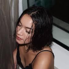 Similar artists Larissa Lambert — Festivaly.eu