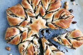 These thanksgiving dessert recipes include pumpkin desserts, pecan desserts, chocolate thanksgiving desserts, apple desserts for thanksgiving and other best desserts which are perfect for your thanksgiving dinner party. 25 Delicious Thanksgiving Desserts That Go Easy On The Sugar