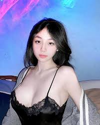 Hot Girl Trần Hà Linh 2k2: Bật Mí Những Clip Gây Sốt Cộng Đồng Mạng