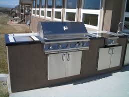 outdoor kitchens and barbecue islands