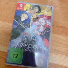 Three houses para nintendo switch (versión europea) para acceder al contenido descargable. Nintendo Switch Fire Emblem Free Delivery Toys Games Video Gaming Video Games On Carousell