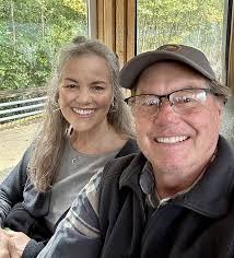 Couple celebrating golden wedding anniversary