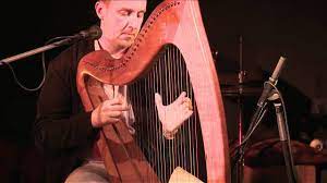 See what features you can pick out! Listening To Traditional Irish Music