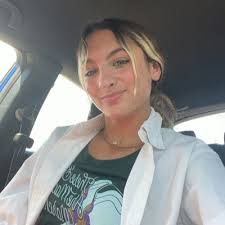 ella munster (@wassapitsella)