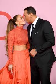 Jennifer lopez and alex rodriguez have called it quits, and this time, it's more permanent. Jennifer Lopez And Alex Rodriguez S Cutest Red Carpet Pda Moments