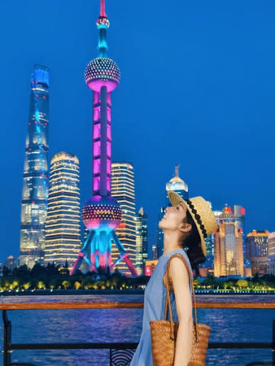 Tháp truyền hình Minh Châu Phương Đông - Biểu tượng rực rỡ Thượng Hải | Elite Tour - Công ty du lịch uy tín chuyên Tour, Du thuyền, Khách sạn