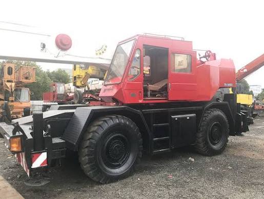 Tadano TR-300E Rough Terrain Crane