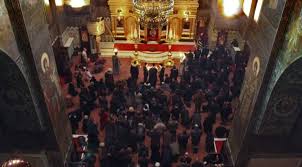 Mai târziu, acest canon din peste 250 de strofe (de unde şi denumirea de canonul cel mare) a fost împărţit în patru părţi şi a început a se citi în primele patru zile ale. Canonul Cel Mare Al Sfantului Andrei Criteanul Crestinortodox Ro