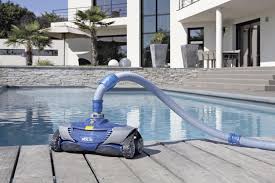 À l'image du robot aspirateur ou du robot tondeuse à gazon, le robot de piscine permet de. Quel Robot Hydraulique Choisir Cote Piscine
