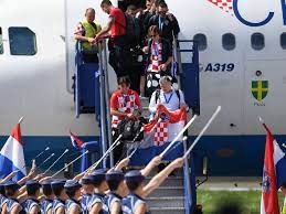 Croatia Get Hero S Welcome In Zagreb Despite Losing World Cup Final World Cup Mario Mandzukic World Cup Final