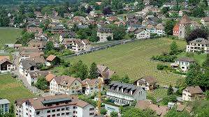 Vaduz has a population of 5430 inhabitants (in 2015). What To See And Do In Vaduz Liechtenstein David S Been Here
