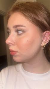 Hi everyone Has any of you done your own makeup for your wedding day . I'm  not much of a makeup person lol. And if so what makeup would you recommend,  I'm