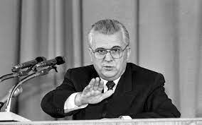 Инаугурация леонида кравчука состоялась 5 декабря 1991 г. Kakoj Durak Pridumal Eto Slovo Perestrojka Leonid Kravchuk O Doroge Ukrainy K Nezavisimosti Otkrytyj Universitet