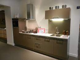 pin van wooning keukens badkamers op showroom spijkenisse