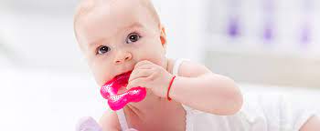 Wann sich der erste zahn bei einem baby zeigt, ist ganz individuell. Baby Zahnen Ab Wann Zahnen Symptome Anzeichen Hilfe