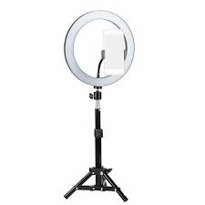 This one is best for places where you relax such as the bedroom and the living area since this kind of color temperature gives you a cozy and sleepy feeling. Hakutatz Led Ringleuchte Mit Stativ 12 Hk 0053 Gunstig Kaufen Ebay