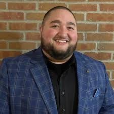 Ronnie Mansour's Instagram, Twitter & Facebook