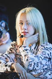 On the evening of november 25th, twice members were spotted at incheon international airport for their departure to vietnam, for the '2019 asia . Twice And Chaeyoung Image 6790168 On Favim Com