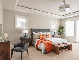 In this french duplex, the bedroom's chrome pendant light is a modern addition to this classic room. 75 Primary Bedrooms With Flush Semi Flush Mount Ceiling Lights Photos Home Stratosphere