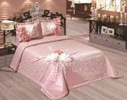 marie de adli kullanicinin decoraciones hermozas para el hogar panosundaki pin yatak yatak ortusu yatak setleri